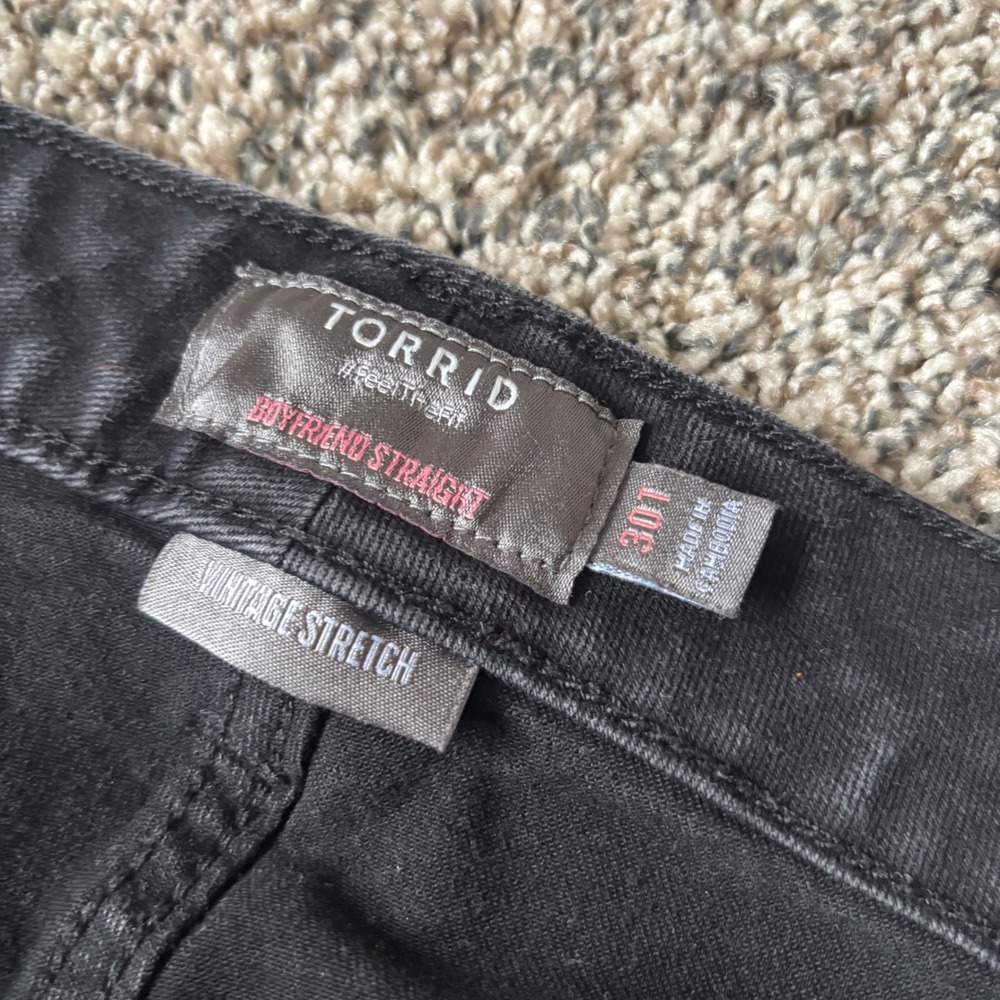 Torrid Boyfriend Straight Vintage Stretch Black Jeans 30T - Picture 3 of 8